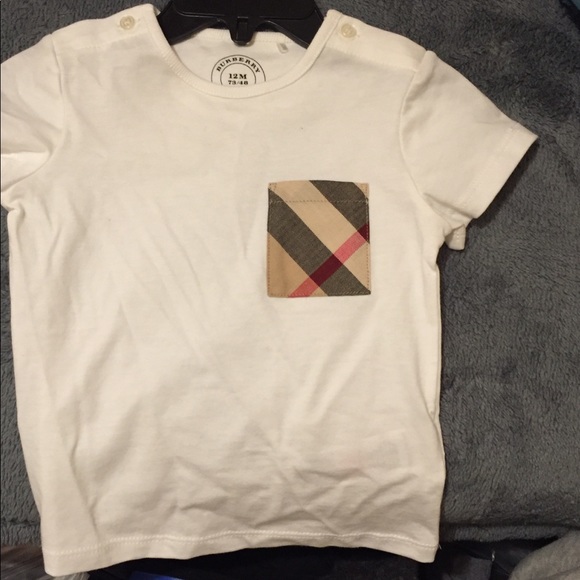 Burberry T-shirt 12months - Picture 2 of 2